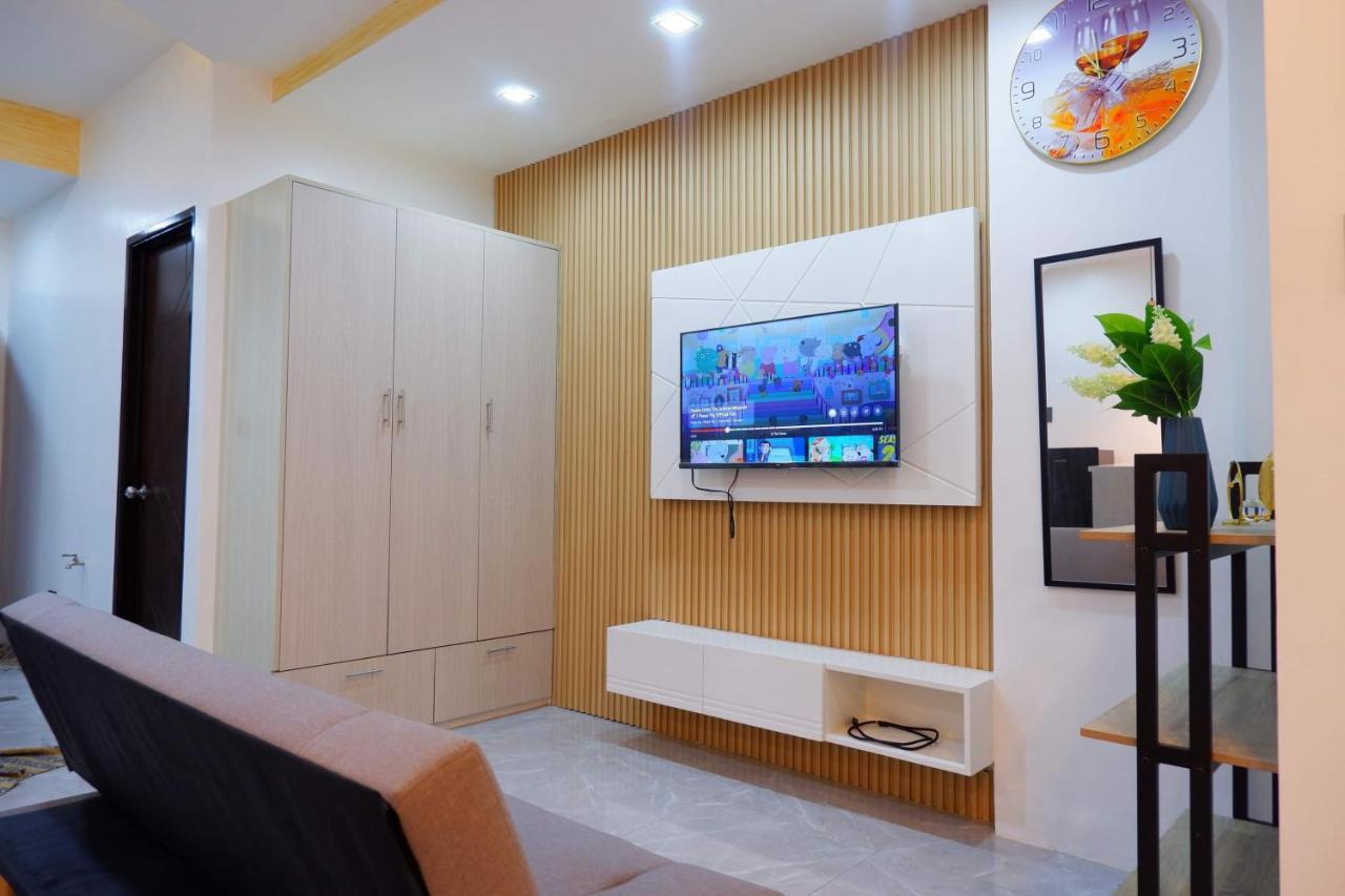 Cozy Entire Condo Unit With Pool Access Angeles Eksteriør bilde